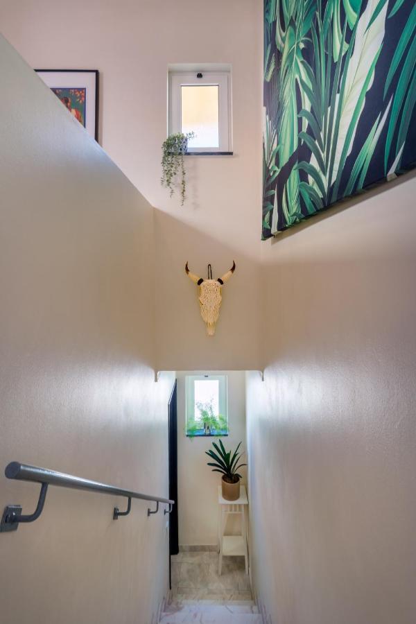 Arty Vintage Townhouse With Rooftop Shower & Sun Loungers Olhão Eksteriør billede