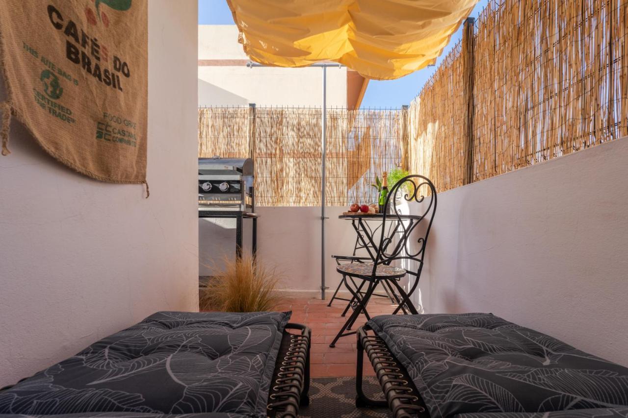 Arty Vintage Townhouse With Rooftop Shower & Sun Loungers Olhão Eksteriør billede
