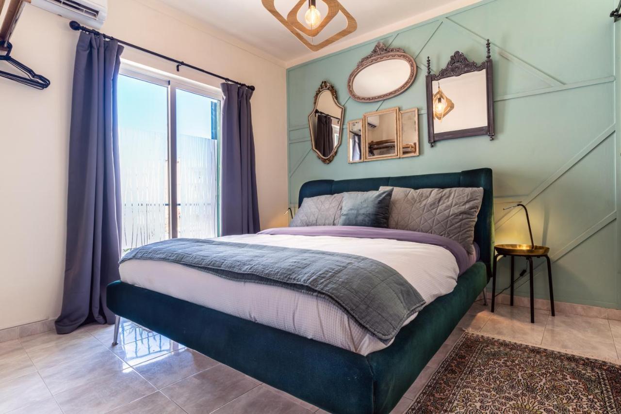 Arty Vintage Townhouse With Rooftop Shower & Sun Loungers Olhão Eksteriør billede